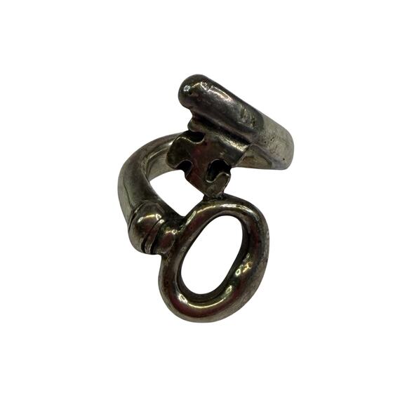 Uno de 50 Jewelry - Uno De 50 rare key wrapped ring size 12